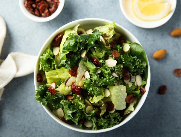 فوائد لم تكوني تعرفينها عن الخضار الورقية وتأثيرها على الجسم