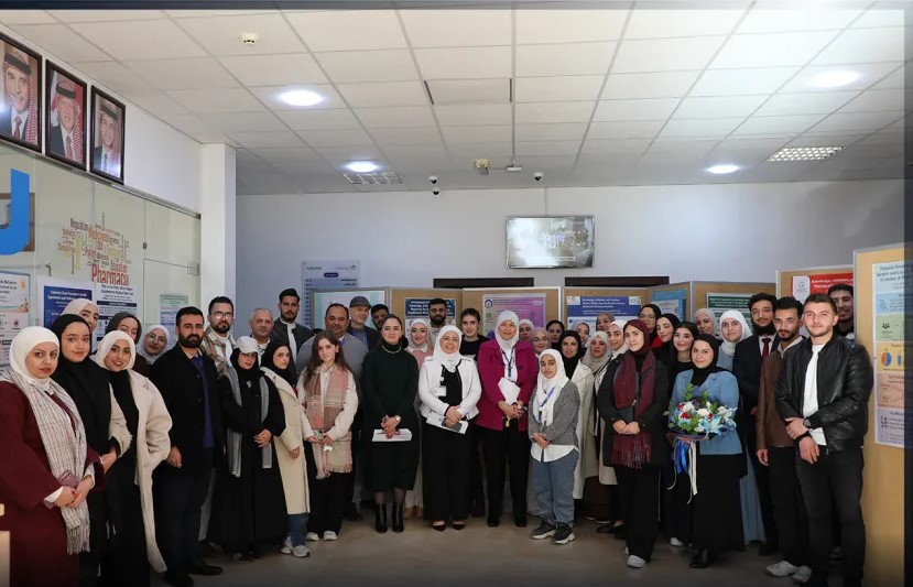 صيدلة عمان العربية تنظم عرضًا لمشاريع طلبة الصيدلة البحثية ضمن نهج التعليم القائم على المشاريع