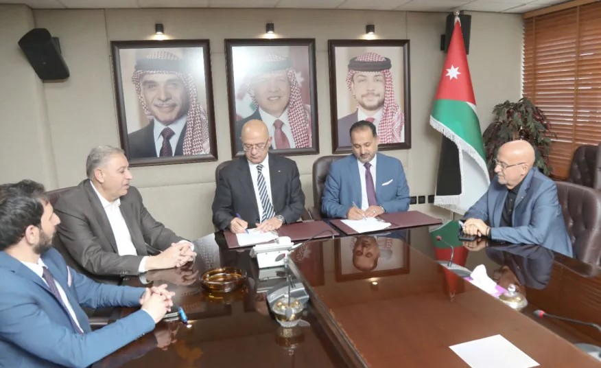 المياه والبوتاس توقعان اتفاقية لتعزيز الاستثمارات