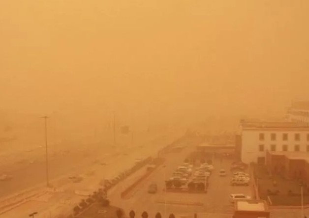 طقس العرب: موجة غبارية تعصف شمال غرب السعودية وتتجه نحو الأردن