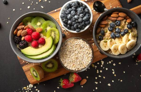 أفضل وقت لتناول الفاكهة لدعم إنقاص الوزن