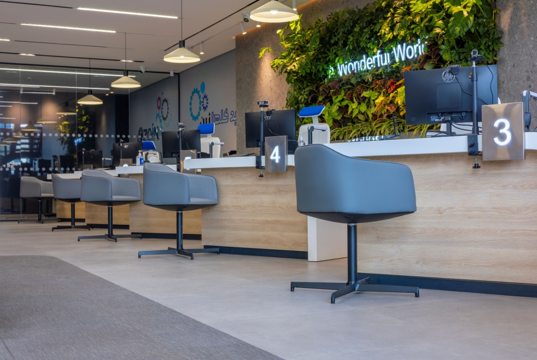 زين تفتتح معرضها الجديد كلياً في إربد