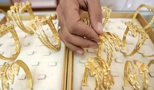 سعر غرام الذهب عيار 21 يصل إلى 96.40 دينار في السوق المحلية