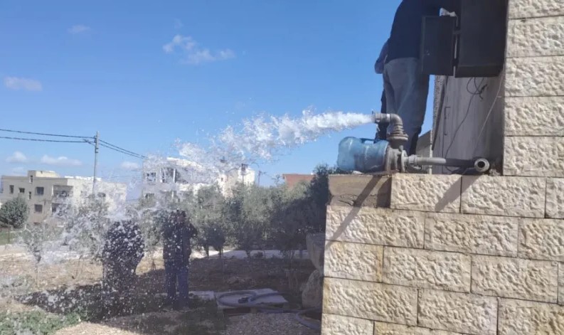 وزارة المياه تنفذ حملة لضبط اعتداءات كبيرة في إربد لتعبئة صهاريج مخالفة