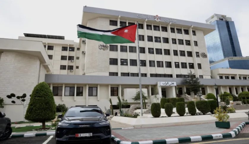 النواب يدرس تعديلات الضمان الاجتماعي ولجنة الطاقة تزور الخربة السمرا