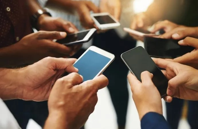 ارتفاع الإنفاق عبر نقاط البيع وتراجع واردات الهواتف الذكية في الأردن خلال 2025