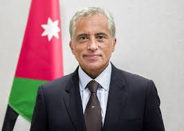 بلاغ لرئيس الوزراء يلزم المؤسسات الرسمية بترشيد الانفاق