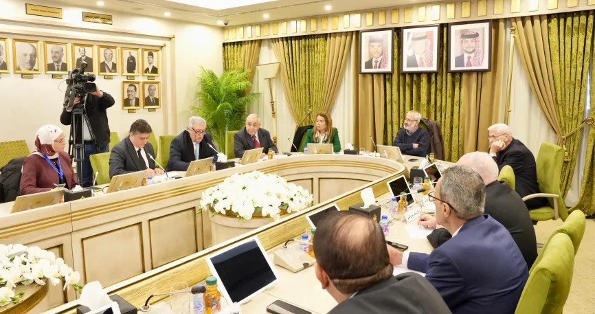 خدمات الأعيان تبحث جاهزية قطاع النقل