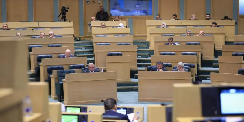 النواب يواصل مناقشة قانون التعليم من المادة الثالثة ويؤكد توجهات إصلاح شاملة للقطاع