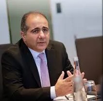 وزيرا الاستثمار والسياحة يؤكدان أهمية الدبلوماسية الاقتصادية باستقطاب الاستثمارات والسياح