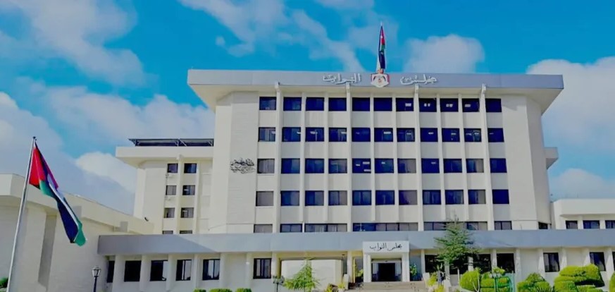 بعد أربع جلسات مُتتالية.. مجلس النواب يُقر التعليم وتنمية الموارد