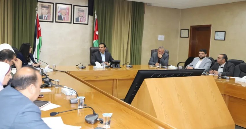 التربية والصحة تؤكدان تعزيز البيئة الصحية في المدارس عبر برنامج المدارس الصحية