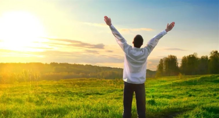 نتائج دراسة جديدة تكشف.. هل يقلّل التفاؤل من تدهور الدماغ؟