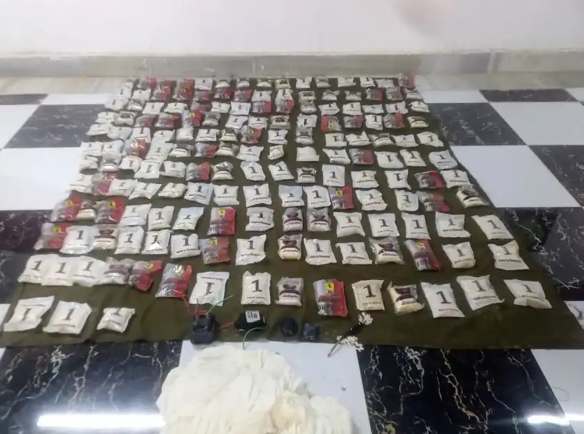 المنطقة العسكرية الشرقية تحبط محاولتي تهريب كمية كبيرة من المواد المخدرة بواسطة بالونات