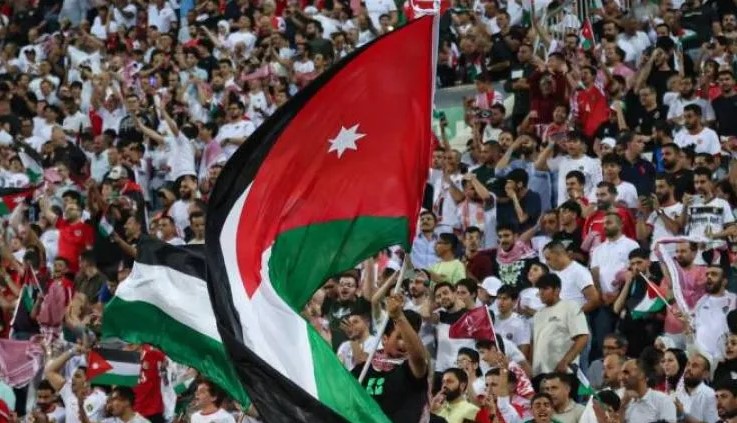 العلم الأردني يعزز الانتماء ويحفز الإنجاز الرياضي