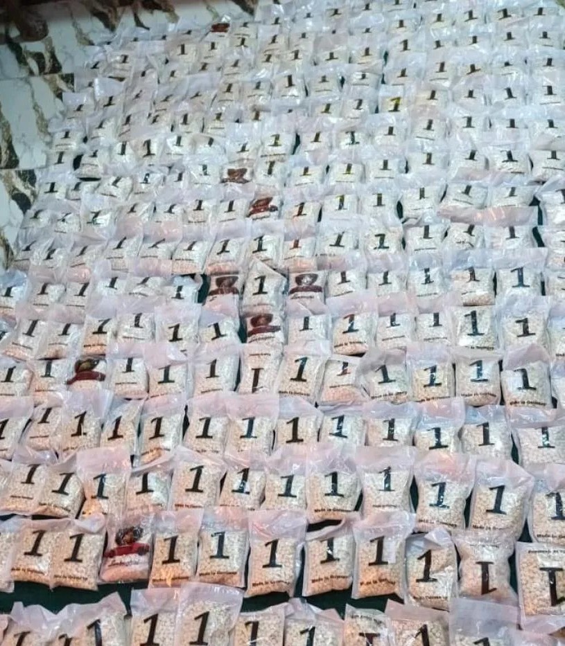 الجيش يحبط 3 محاولات تهريب مخدرات بواسطة بالونات موجهة