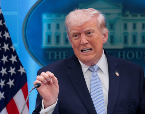 ترامب  يزعم: إيران ستقدم عرضًا يلبي المطالب الامريكية