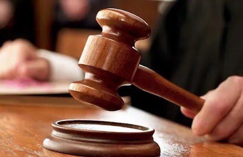 توجيه تهمة القتل العمد مكررة 3 مرات لقاتل اطفاله في الكرك