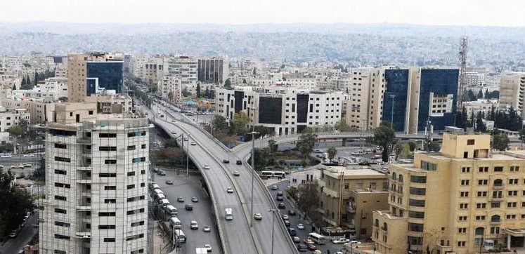 طقس لطيف اليوم وفرصة أمطار رعدية شرق المملكة