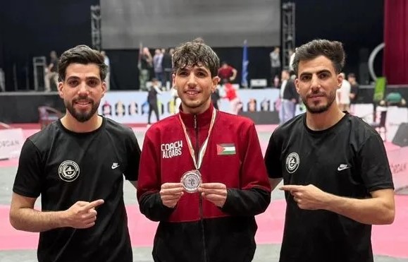خالد فحماوي يواصل تألقه الرياضي في بطولة الجامعات الأردنية للتايكواندو