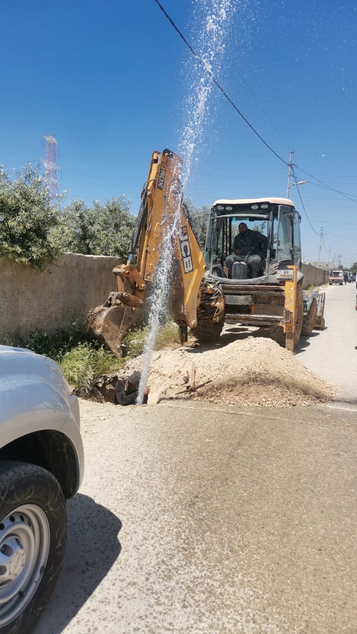 ضبط اعتداءت على المياه في مناطق جنوب عمان
