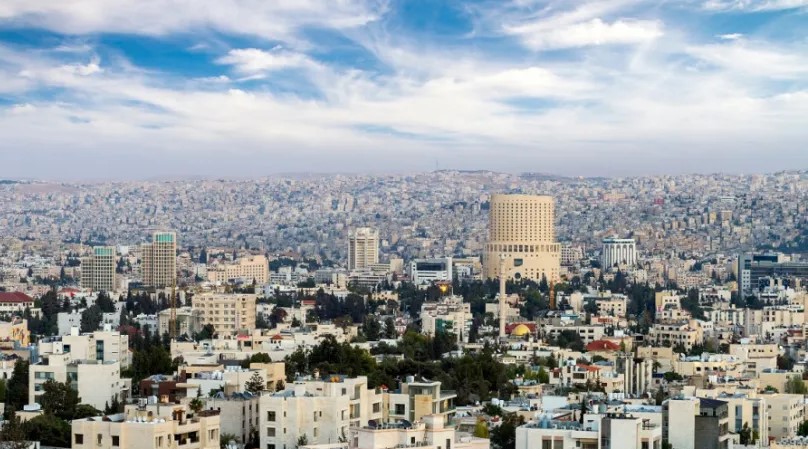 الحرارة أعلى من معدلاتها بـ6 درجات والأجواء حارة نسبيا في الأغوار