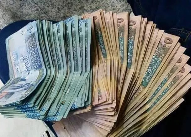 مطالبة نيابية بتأجيل اقتطاع أقساط سلف متقاعدي الضمان لشهر أيار
