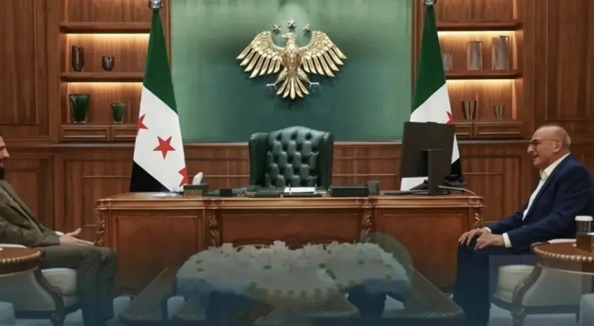 الشرع يستقبل الفنان جمال سليمان