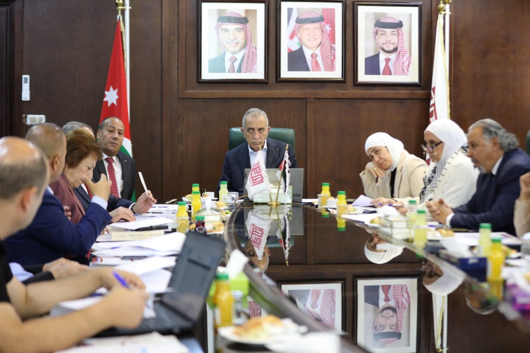 الرواشدة يجتمع بلجنة بانوراما قصر الملك المؤسس