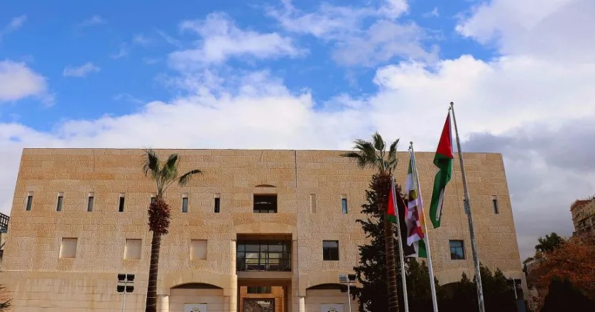 أمانة عمّان تؤكد أهمية التخطيط والتحول الرقمي لمواجهة تحديات المدينة في تواصل 2026