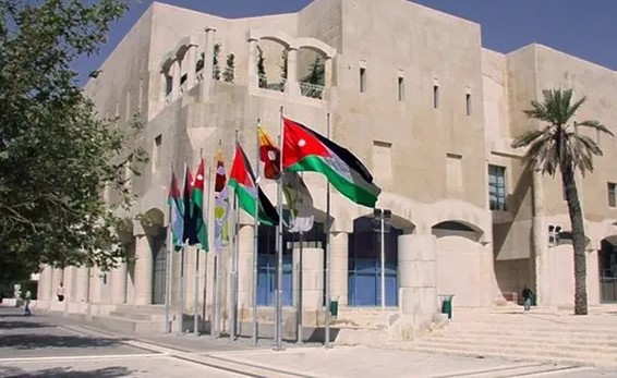 بالاسماء ... أمانة عمان تنذر موظفين