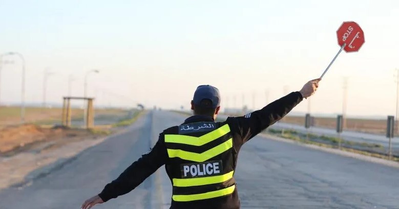 وفاة بحادث على الطريق الصحراوي وضبط مركبات بسرعات تجاوزت 200 كمساعة