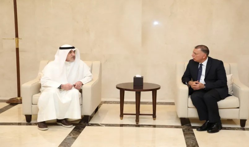 الفراية يستقبل وزير الداخلية الكويتي في زيارة رسمية قصيرة إلى المملكة