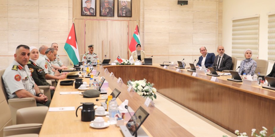 شراكة استراتيجية لتعزيز الرقابة الغذائية والدوائية بين الجيش الاردني ومؤسسة الغذاء