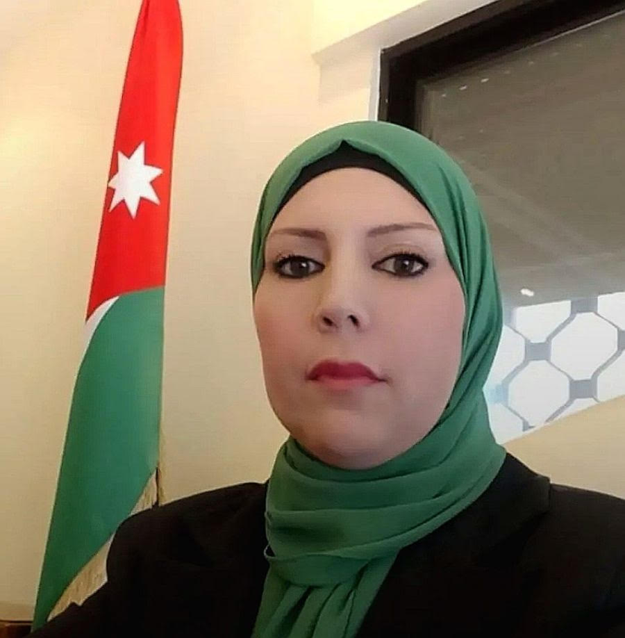 الدكتورة ميرفت العبادي تعتزم تأسيس حزب الحكمة