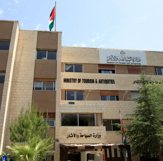 بين فزعة الجماهير وتخبط الإدارة: هل يغرق القطاع السياحي الأردني في مستنقع سوء التخطيط؟