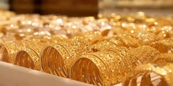 انخفاض أسعار الذهب في السوق المحلي 1.30 دينار للغرام