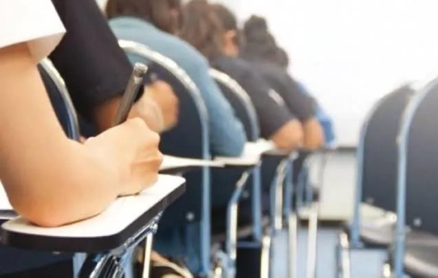 56 ألف طالب وطالبة يتقدمون لامتحانات التوجيهي الخميس في 749 مركزًا