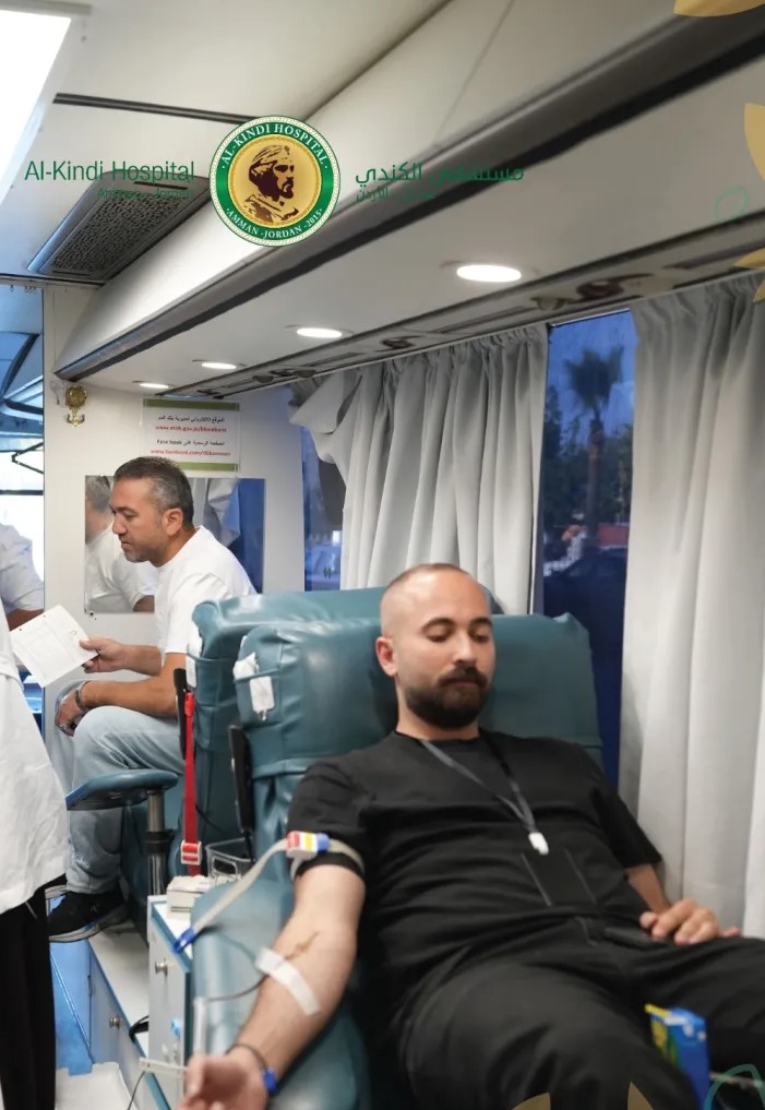 نجاح حملة التبرع بالدم في مستشفى الكندي