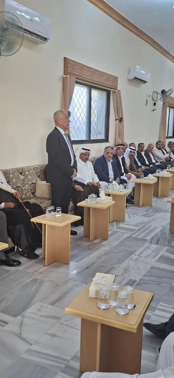 مندوبا عن الملك وولي العهد...العيسوي يعزي عشيرة الرحامنة