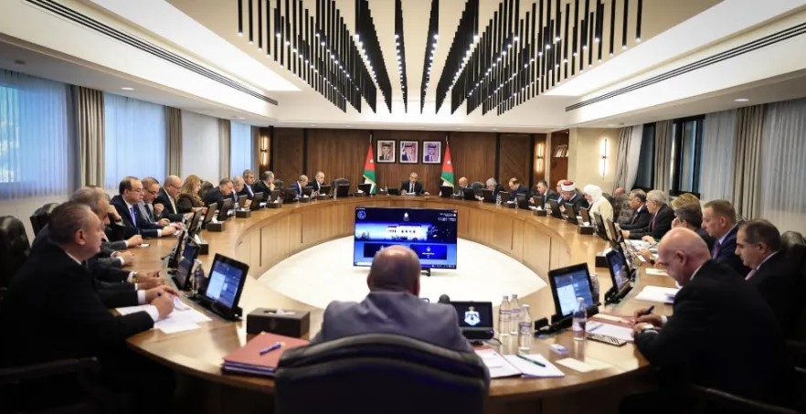 مجلس الوزراء يقرر تعديل أسس منح الإقامة والجنسيَّة للمستثمرين