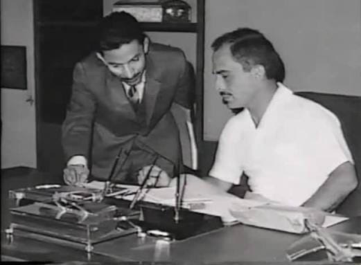 صلاح أبو زيد صانع النخبة الإذاعية والسردية الوطنية.. من ثلاثية التأسيس إلى اول وزير إعلام