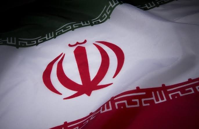 إيران تحذر دول المنطقة من التعاون مع واشنطن بـتصعيد التوتر في المنطقة