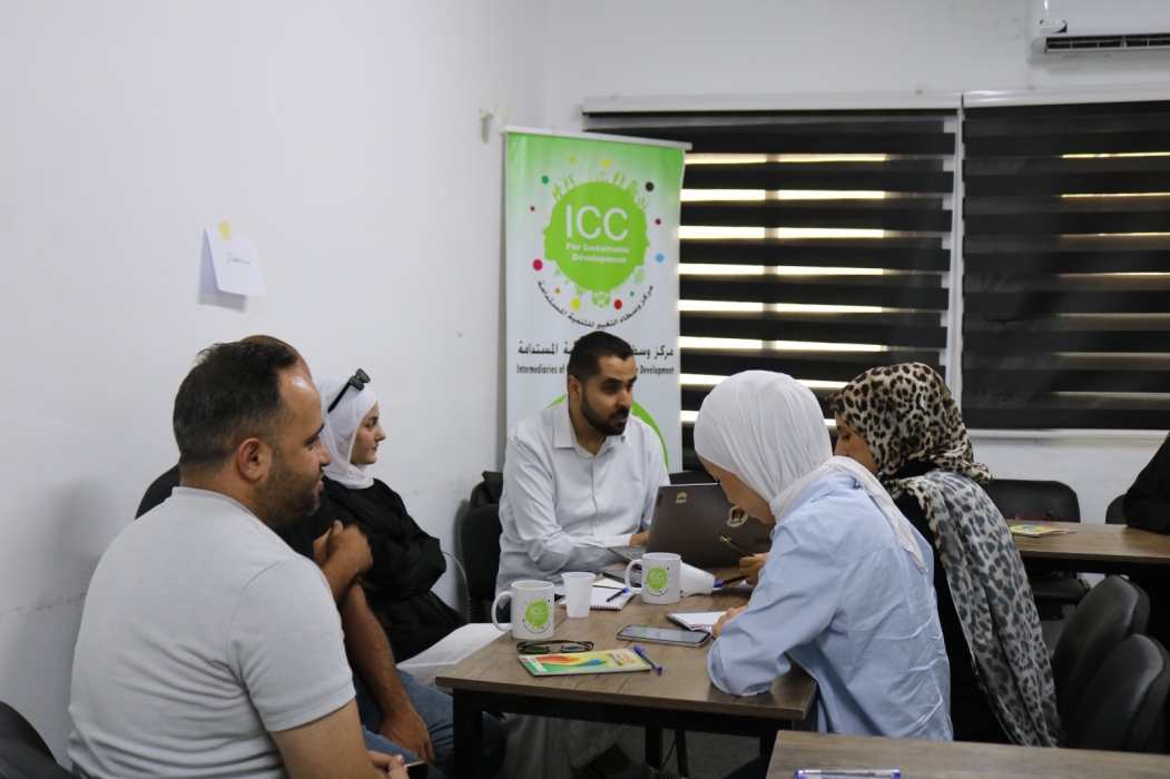 اختتام برنامج تدريبي لاستثمار الاحزاب بالشباب