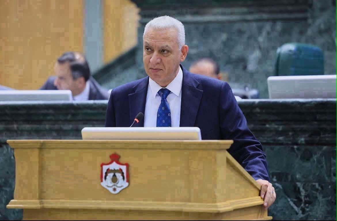 النواب يتبنى مقترح النائب  حسين العموش بتعديل المادة (30) حفاظًا على الصحف اليومية