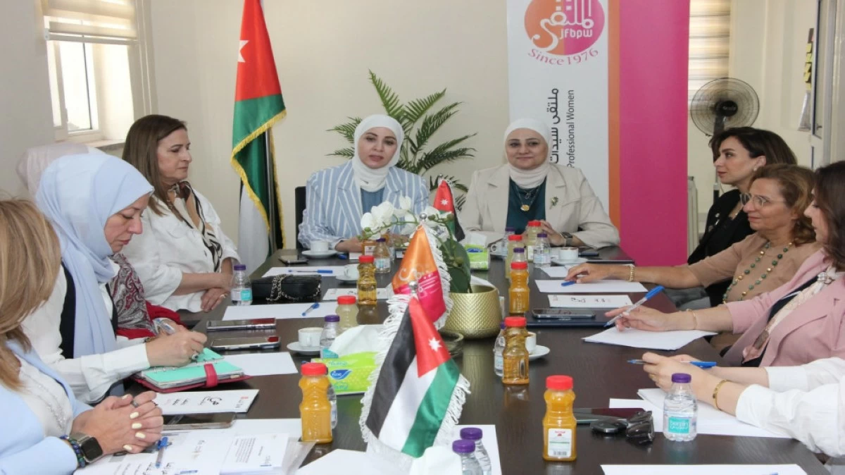 الزعبي: العمل جارٍ لإعداد الاستراتيجية الوطنية للتجارة الإلكترونية 20262029
