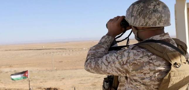 الجيش يضبط 3 اشخاص حاولوا التسلل عبر الحدود