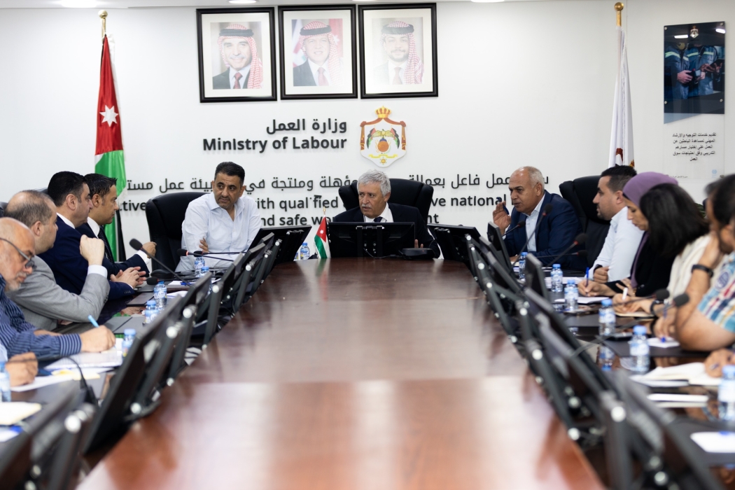 القطامين يستمع لمطالب رئيسي غرفتي صناعة اربد والزرقاء وعدد من مالكي المصانع