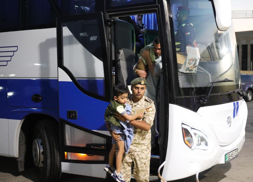 عودة 20 طفلًا و48 مرافقًا إلى غزة بعد استكمال علاجهم في الأردن