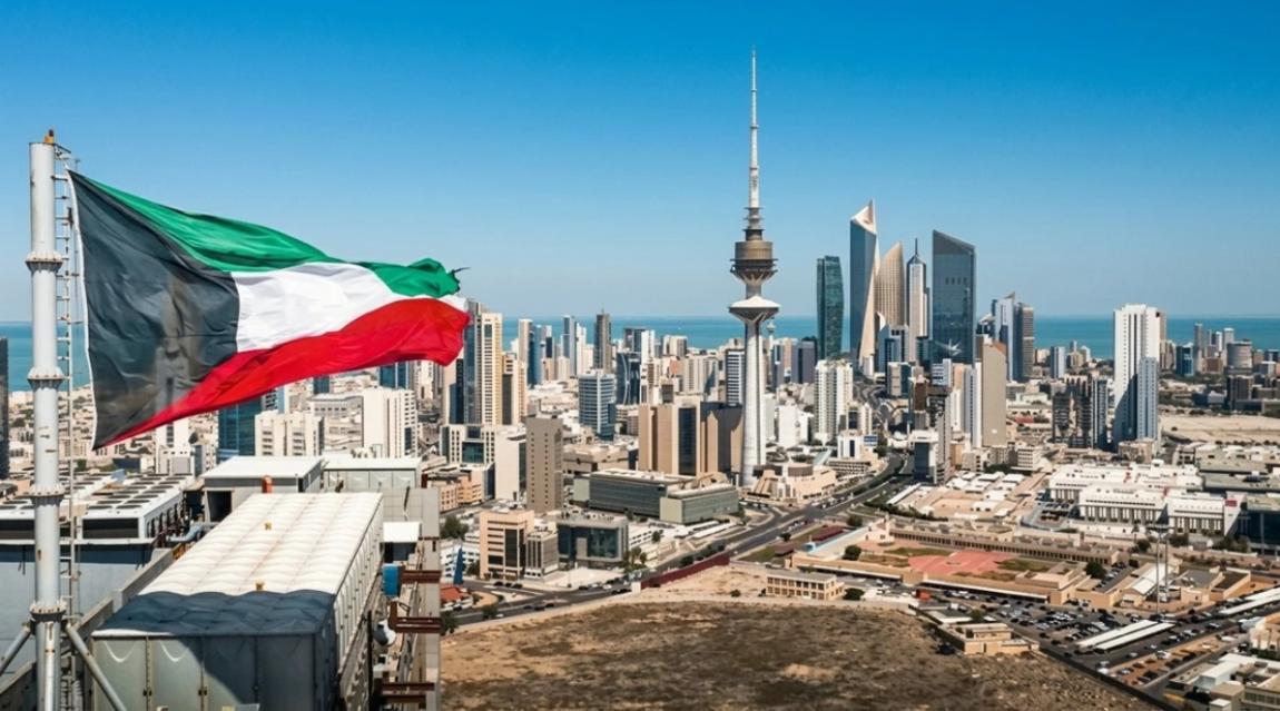 الكويت: السيطرة على حريق مجمع سكني بعد استهدافه بمسيرة إيرانية
